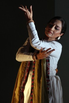 Aahang-O-Andaaz by Sheema Kermani